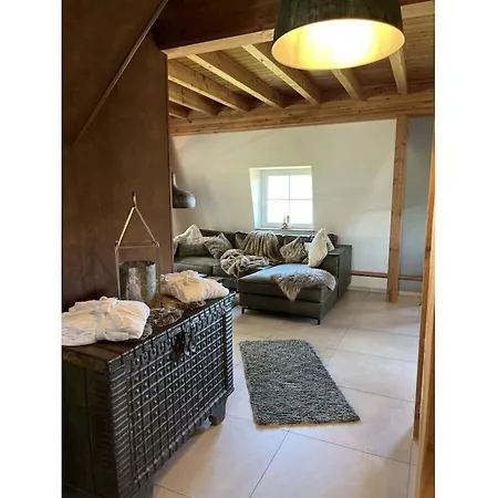 Casa vacanze In With Balcony Bollendorf