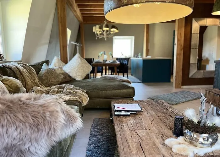 In With Balcony 펜션